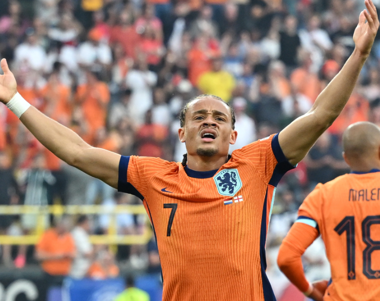 英超焦点战：热刺负利物浦，红牌判罚引关注