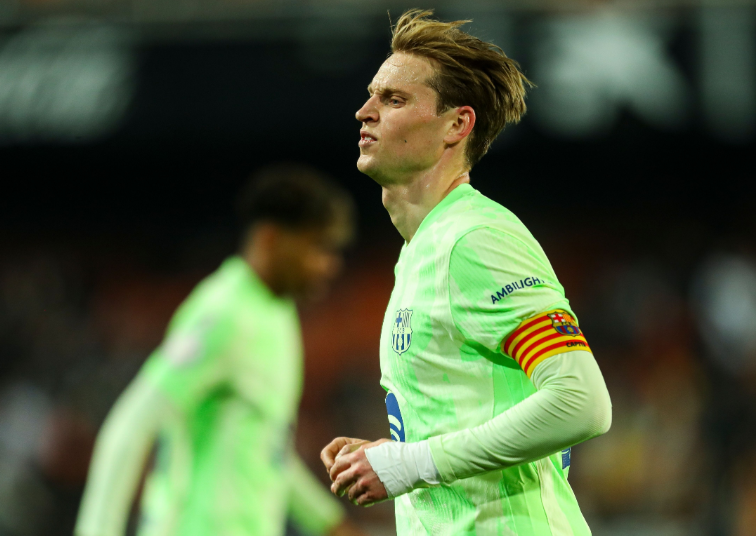 西班牙超级杯：德容蜕变，巴萨中场双核引领战术新变革