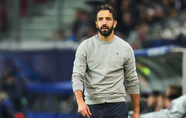 《镜报》深度剖析:阿莫林与卡里克执教对比下的曼联风云