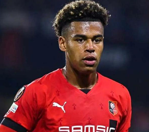 巴黎晋级欧冠16强，杜埃赛后畅谈比赛感悟与前景展望